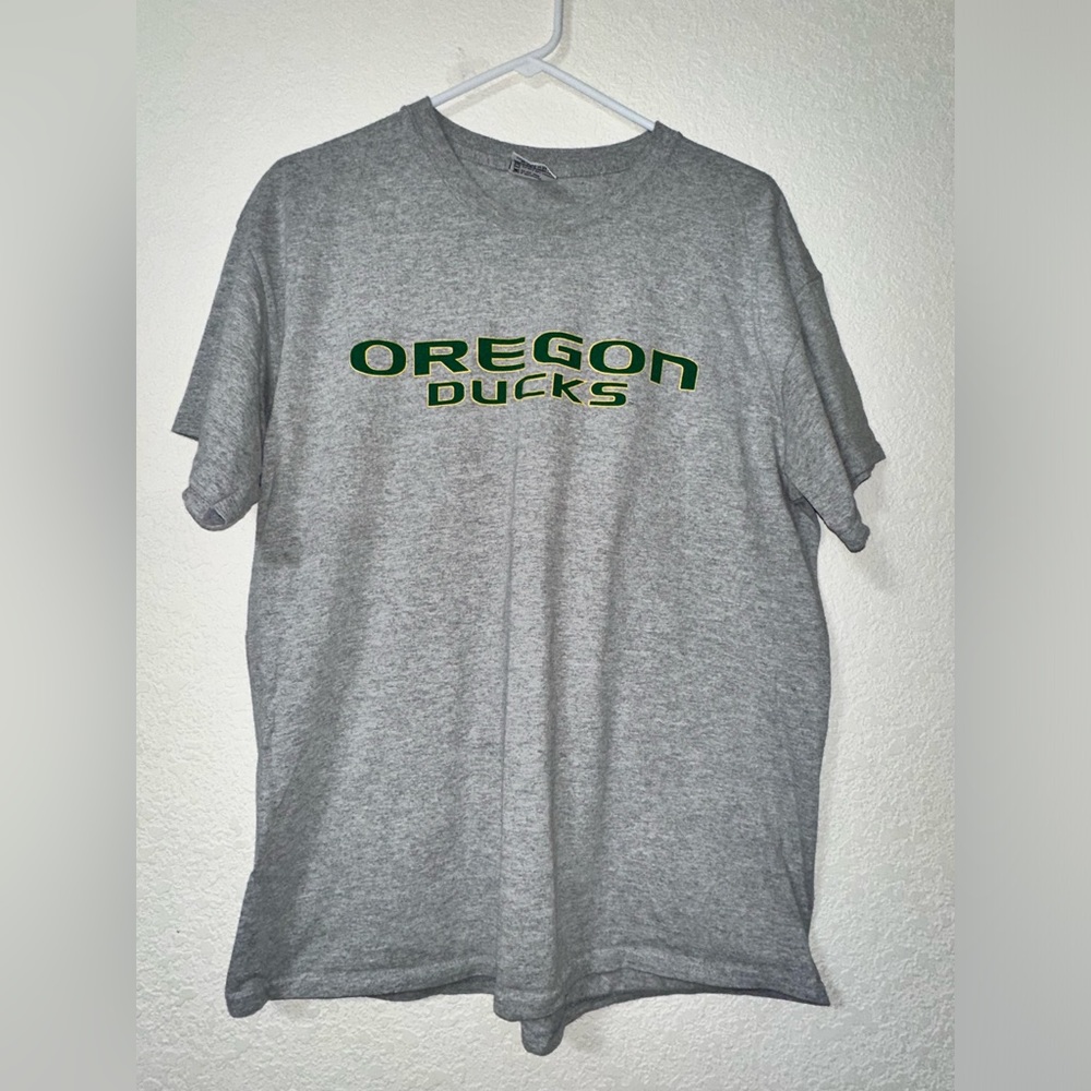 Oregon Ducks TLC Sportswear Mens L  T-Shirt Gray